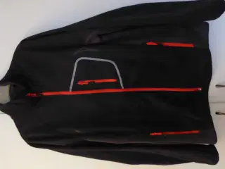Skal sælges nu -Flot softshell jakke til begge køn
