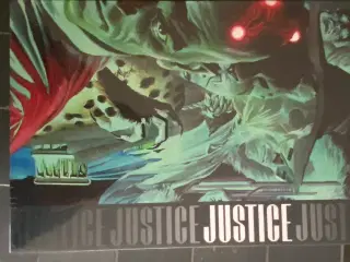Absolut Justice Hardback Tegneserie