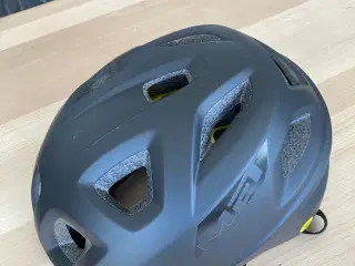 Cykelhjelm ny, købt for lille. Sælges derfor.