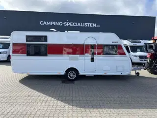 2025 - Kabe Ametist 560 GLE KS B8 PREMIUM LINE   Kabe Ametist GLE KS B8 PREMIUM LINE model 2025 kan snart opleves hos Camping-Specialisten.dk