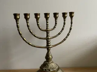 7-grenet messingstage - Menorah
