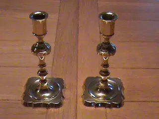 Malm metal lysestager